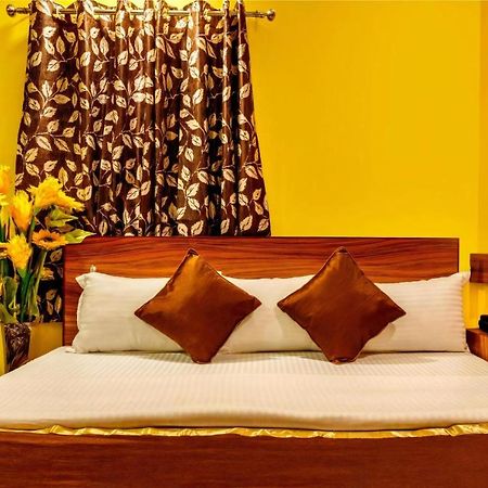 The Silverline Hotel Колката Екстериор снимка