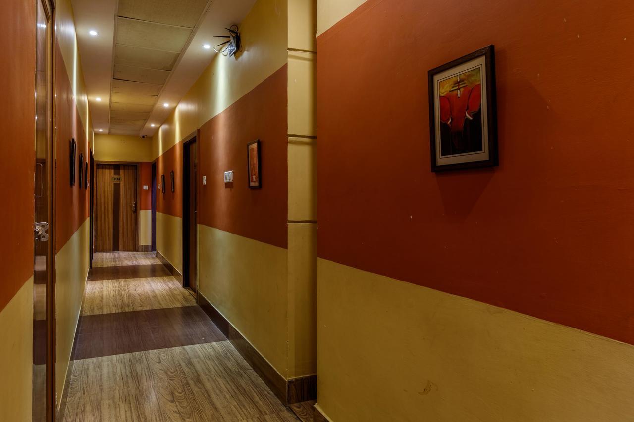 The Silverline Hotel Колката Екстериор снимка